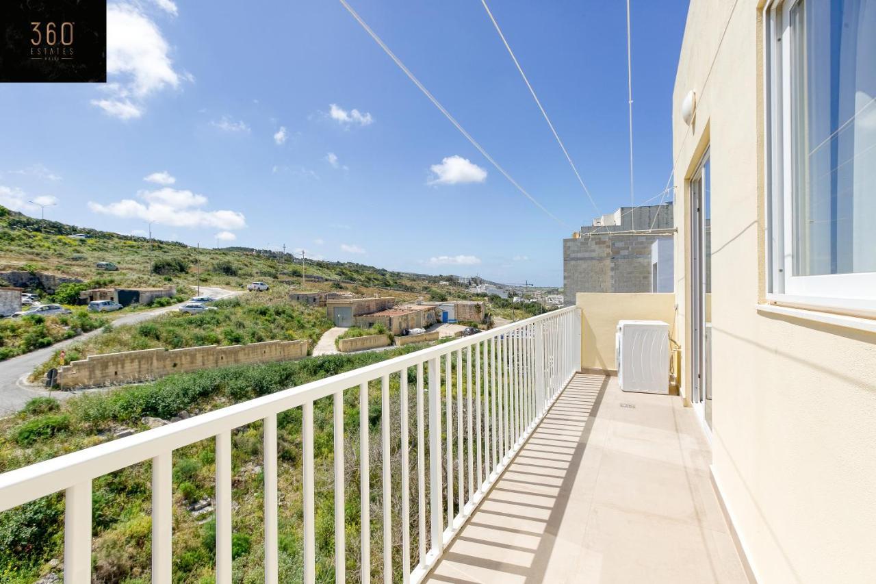 Lux Sea Front Penthouse With Breathtaking Views In St Pauls By 360 Estates Apartman San Pawl il-Baħar Kültér fotó