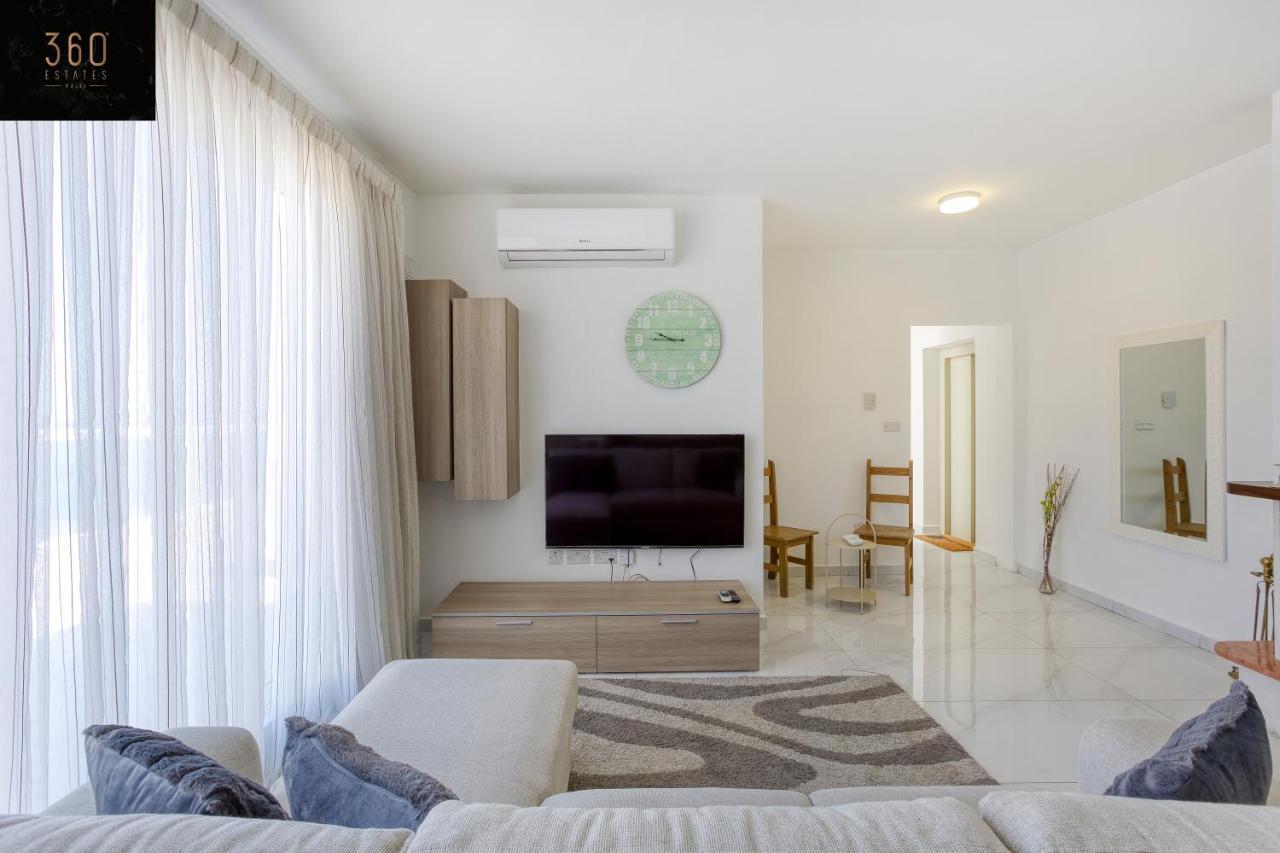 Lux Sea Front Penthouse With Breathtaking Views In St Pauls By 360 Estates Apartman San Pawl il-Baħar Kültér fotó