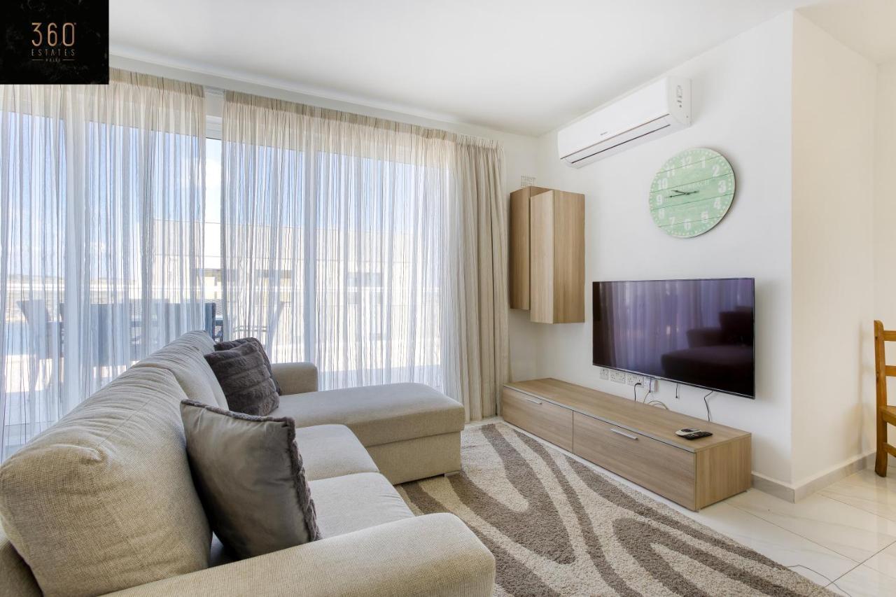 Lux Sea Front Penthouse With Breathtaking Views In St Pauls By 360 Estates Apartman San Pawl il-Baħar Kültér fotó