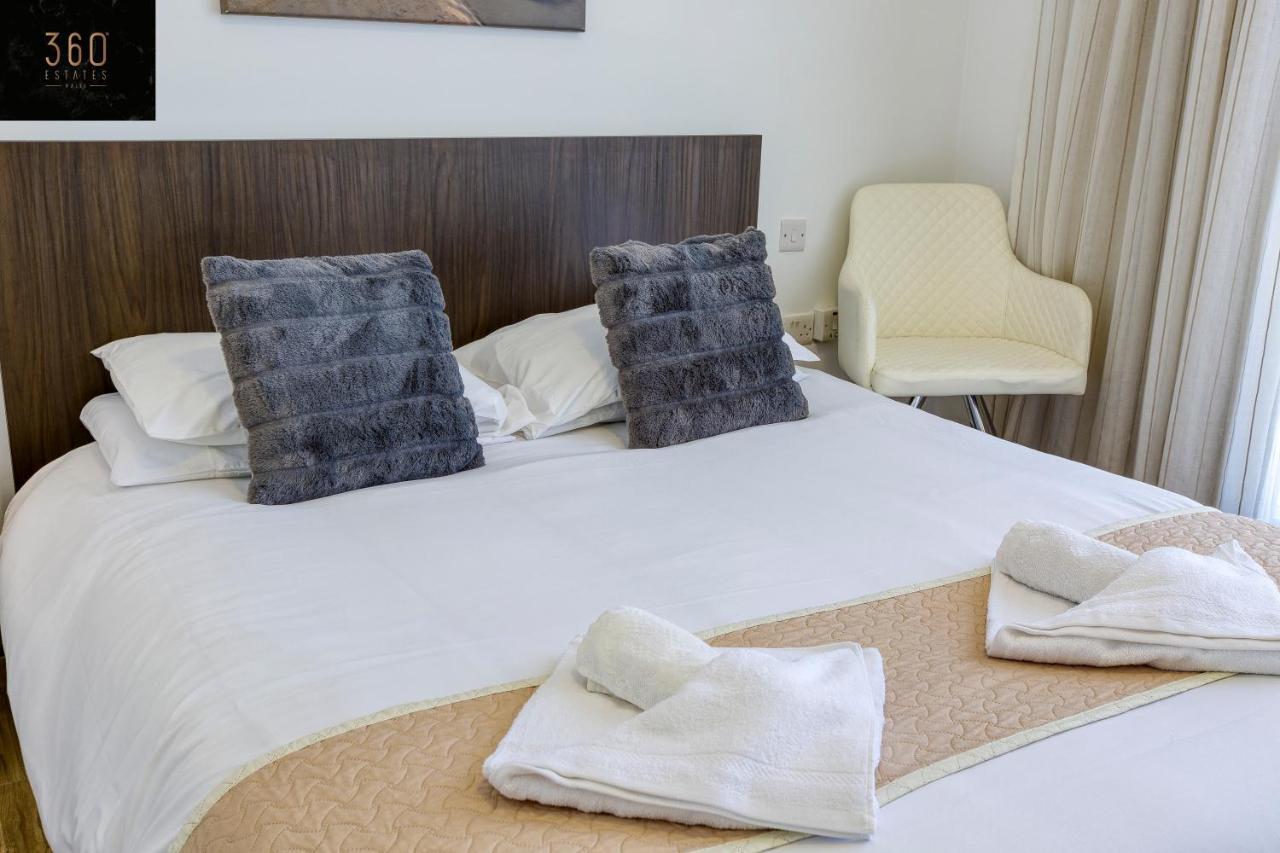 Lux Sea Front Penthouse With Breathtaking Views In St Pauls By 360 Estates Apartman San Pawl il-Baħar Kültér fotó