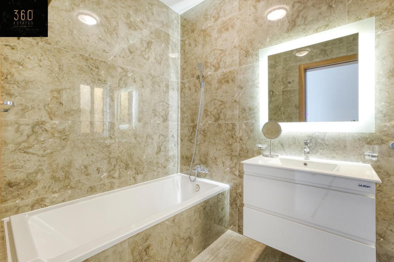Lux Sea Front Penthouse With Breathtaking Views In St Pauls By 360 Estates Apartman San Pawl il-Baħar Kültér fotó
