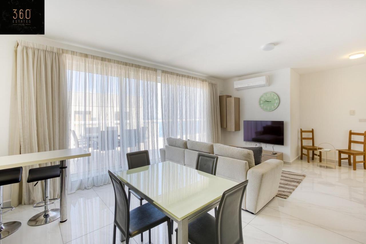 Lux Sea Front Penthouse With Breathtaking Views In St Pauls By 360 Estates Apartman San Pawl il-Baħar Kültér fotó