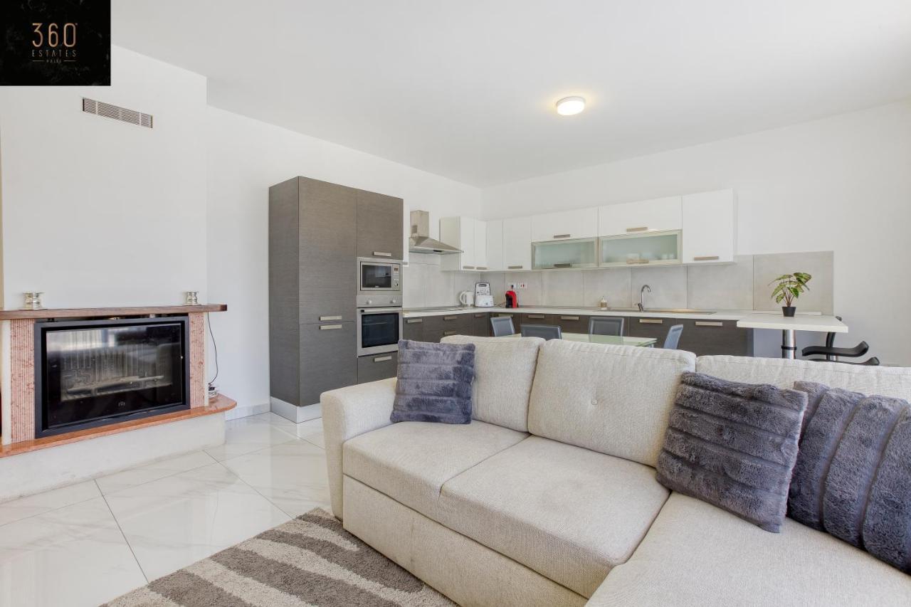 Lux Sea Front Penthouse With Breathtaking Views In St Pauls By 360 Estates Apartman San Pawl il-Baħar Kültér fotó