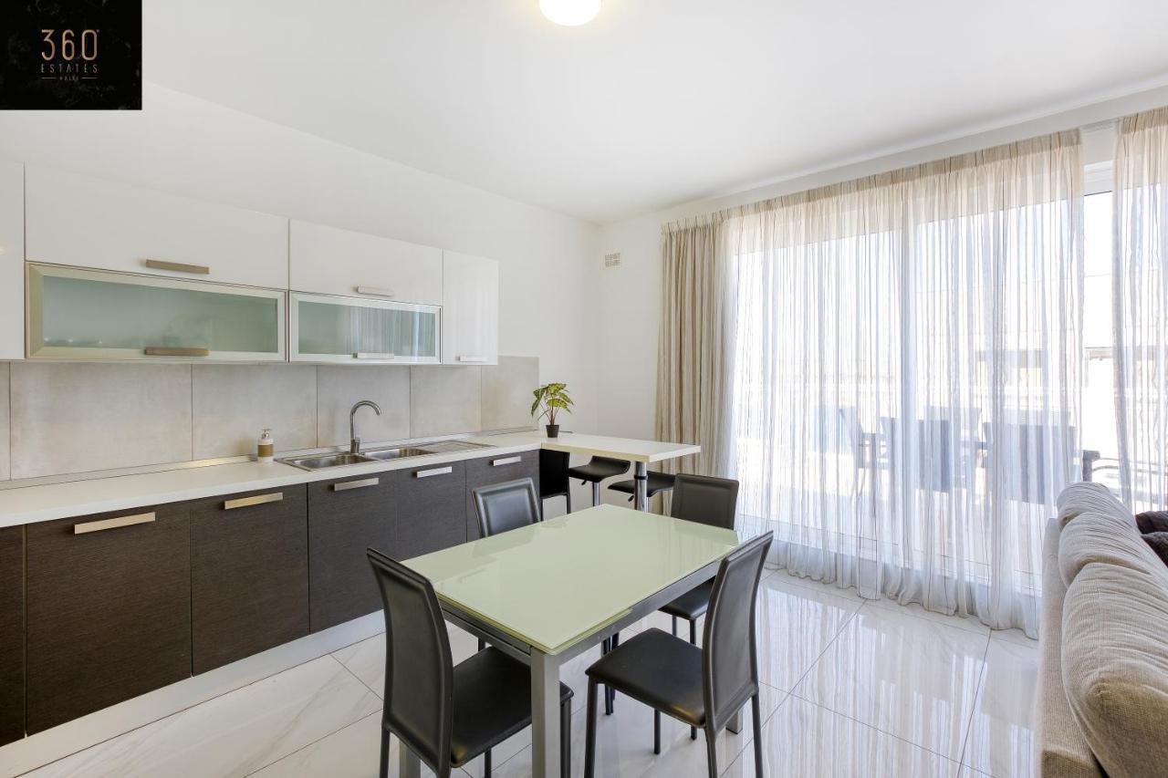Lux Sea Front Penthouse With Breathtaking Views In St Pauls By 360 Estates Apartman San Pawl il-Baħar Kültér fotó